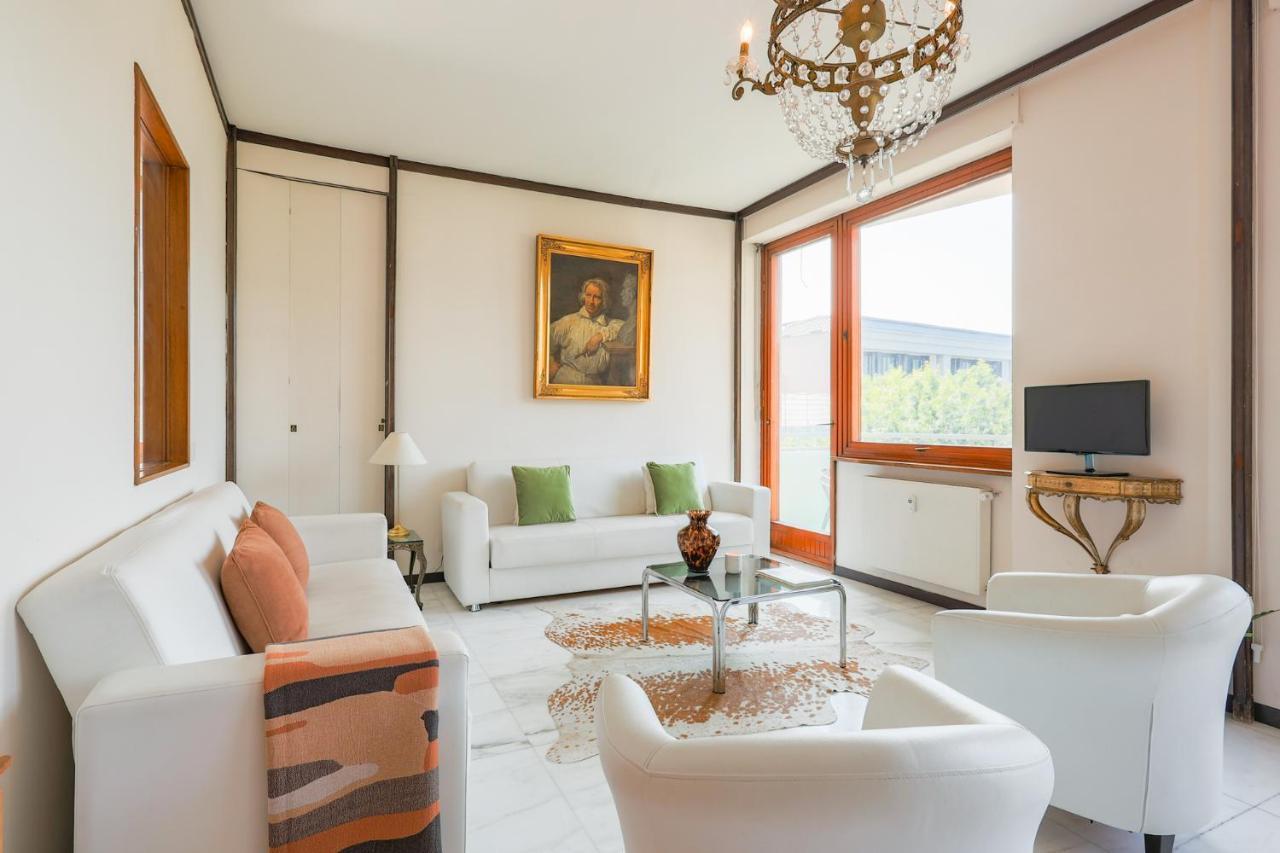 Piazza Cavour Lake View - Bymyhomeincomo Eksteriør billede